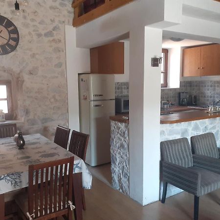Tsitalia Cottage House Leonídio Kültér fotó