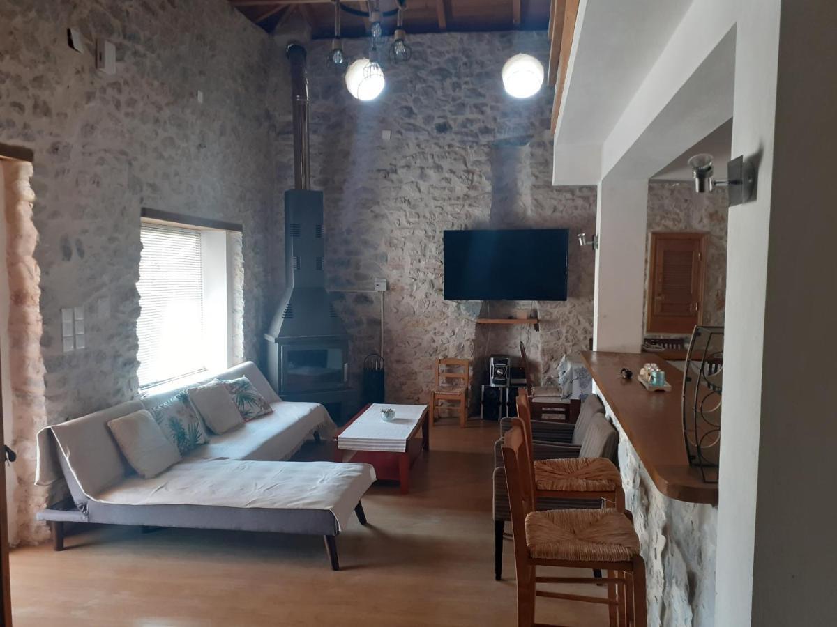 Tsitalia Cottage House Leonídio Kültér fotó