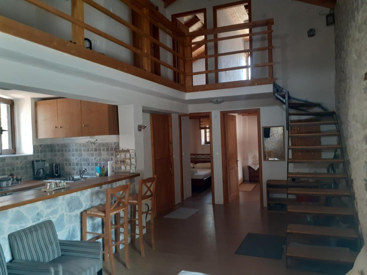 Tsitalia Cottage House Leonídio Kültér fotó